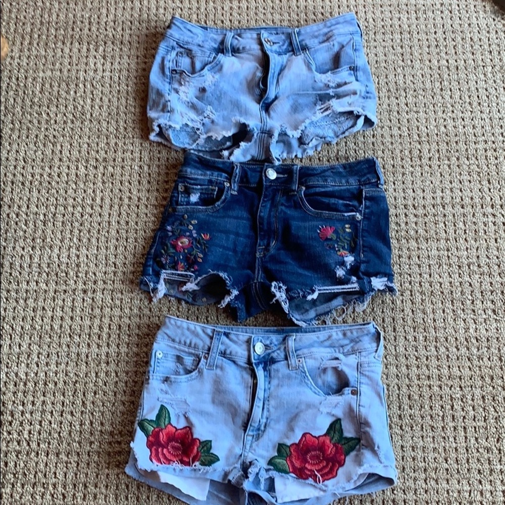Lot of American Eagle misses shorts sz. 6